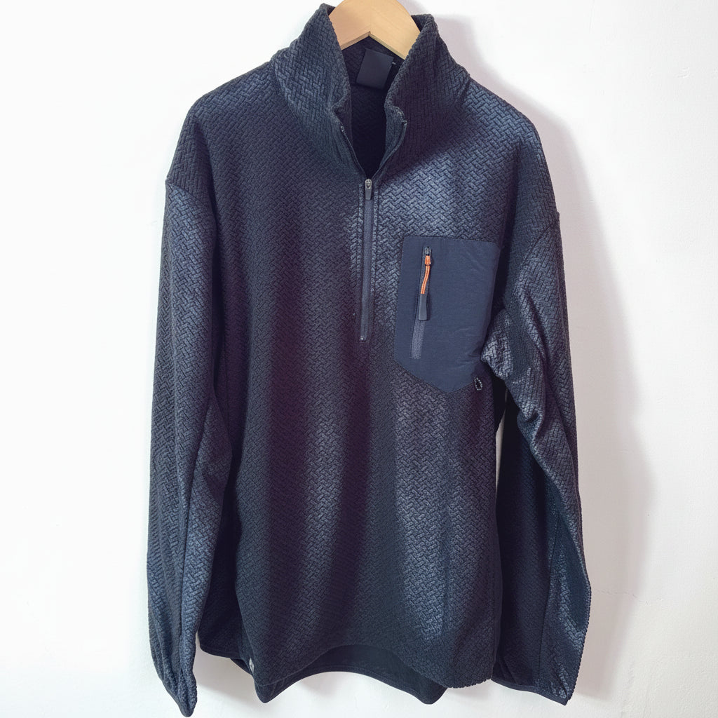 Men's casual hoodie outfit, soft fabric and relaxed fit for everyday wear